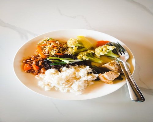 A balanced homemade lunch plate